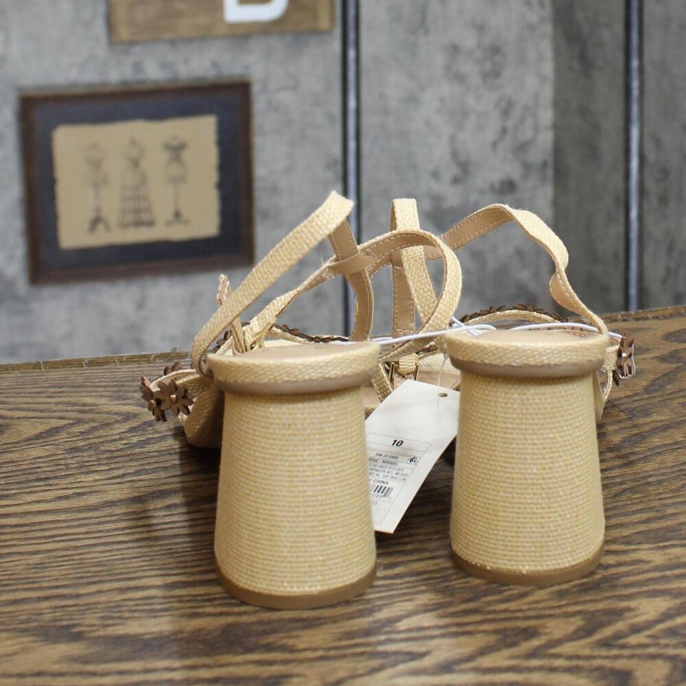 Women's Floral Strap Block Heel Sandal - Beige - Picture 5 of 7